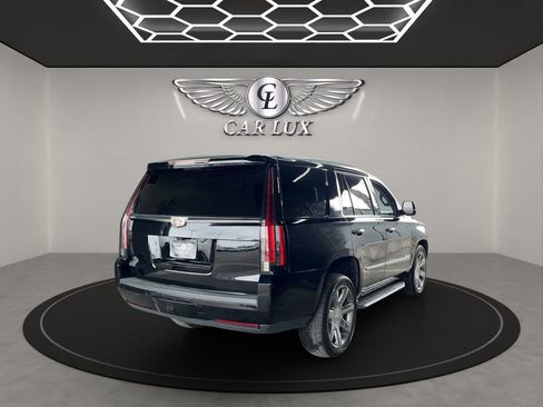 Used 2020 Cadillac Escalade Luxury image 6
