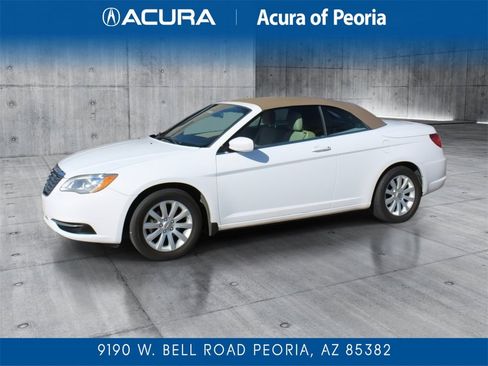 Used 2011 Chrysler 200 Touring image 1
