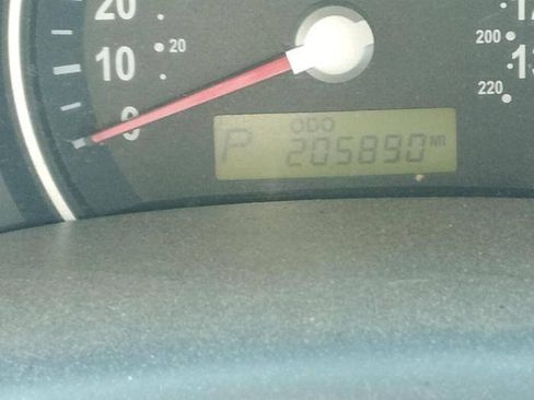 Used 2006 Kia Sedona FWD image 36