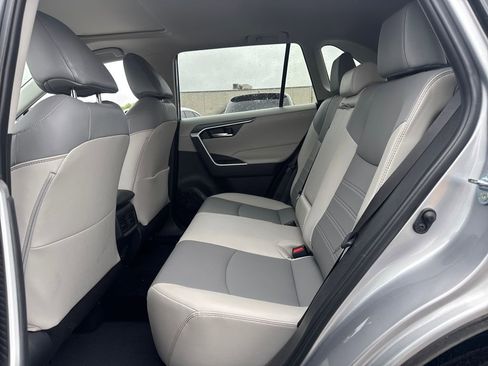 Used 2025 Toyota RAV4 XLE Premium FWD image 16