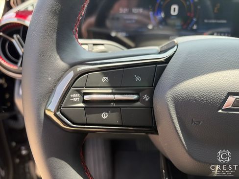 Used 2026 Chevrolet Equinox RS w/ Convenience Package III FWD image 16