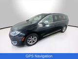 Used 2017 Chrysler Pacifica Limited w/ UConnect Theater Package image 5