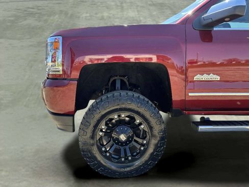 Used 2017 Chevrolet Silverado 1500 High Country image 39