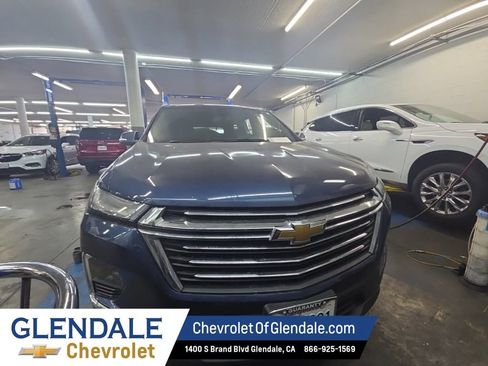 Used 2023 Chevrolet Traverse LT FWD image 8