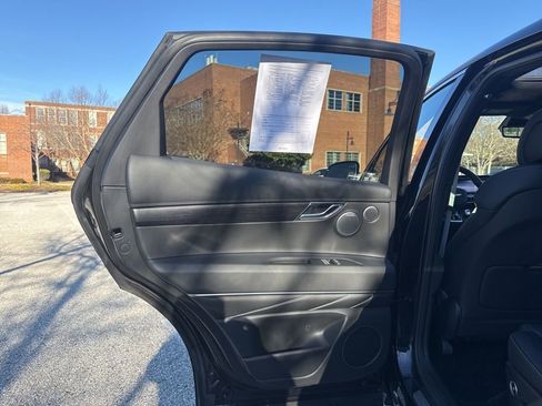 Used 2025 Genesis GV80 3.5T image 22