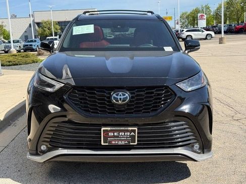 Used 2022 Toyota Highlander XSE FWD image 9