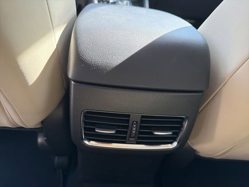 Used 2020 MAZDA CX-5 Touring image 17