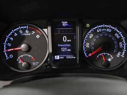 Used 2021 Toyota Tacoma SR image 8