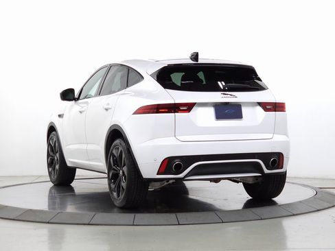 Used 2024 Jaguar E-PACE R-Dynamic SE image 3