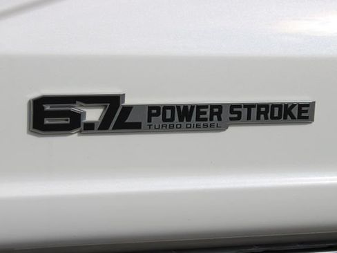 Used 2024 Ford F250 Platinum w/ FX4 Off-Road Package AWD/4WD image 18