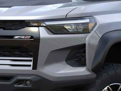 New 2026 Chevrolet Colorado ZR2 image 11