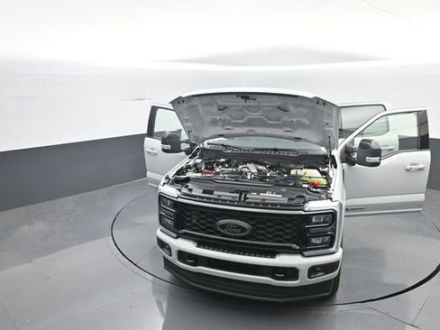 New 2026 Ford F250 Lariat w/ Black Appearance Package AWD/4WD image 41