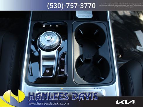 New 2026 Kia Carnival EX image 22