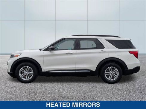 Certified 2022 Ford Explorer XLT RWD image 2