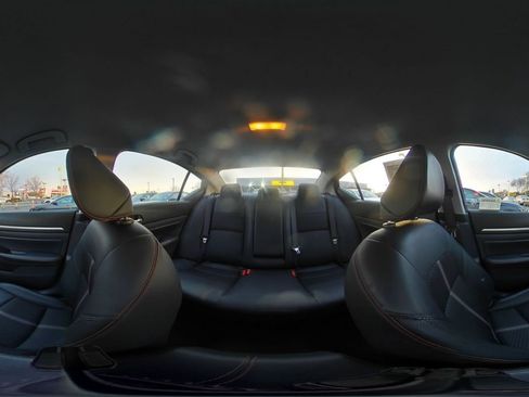 Used 2025 Nissan Altima 2.5 SR image 42