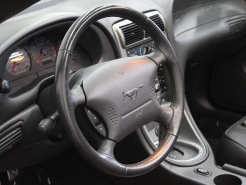 Used 2004 Ford Mustang Premium RWD image 13