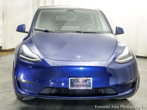 Used 2020 Tesla Model Y Long Range image 6