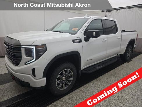 Used 2024 GMC Sierra 1500 AT4 w/ AT4 Preferred Package AWD/4WD image 1