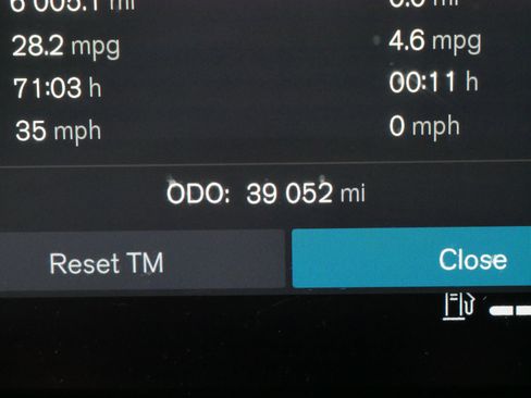 Used 2024 Volvo XC60 B5 Core image 22