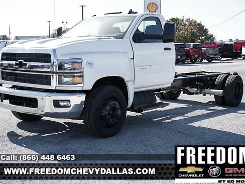 New 2023 Ford F150 LT image 3