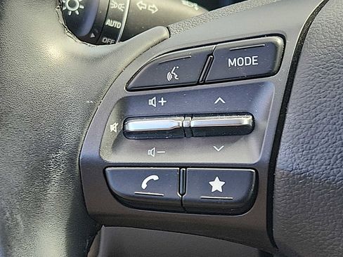 Used 2022 Hyundai Kona Limited image 21