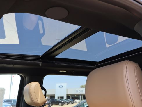 New 2025 Ford F350 Lariat w/ Lariat Ultimate Package image 24