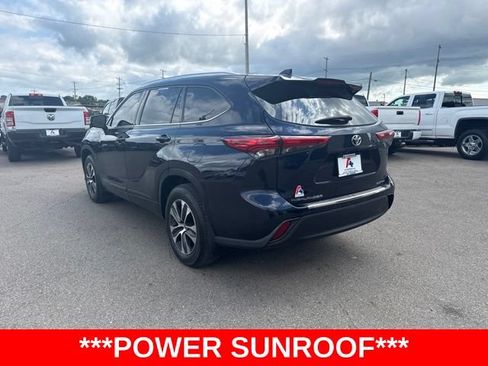 Used 2020 Toyota Highlander XLE w/ Protection Package #3 AWD/4WD image 5