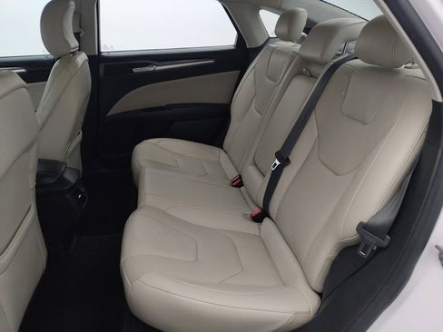 Used 2015 Ford Fusion Titanium image 18