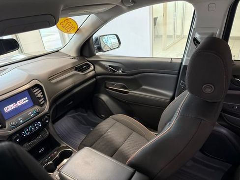 Used 2023 GMC Acadia AT4 AWD/4WD image 30