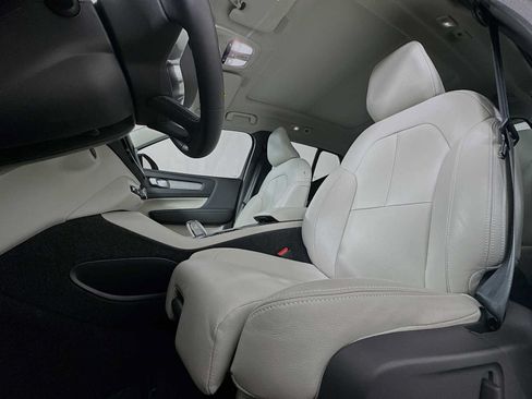 Used 2026 Volvo XC40 B5 Plus w/ Protection Package Premier AWD/4WD image 19