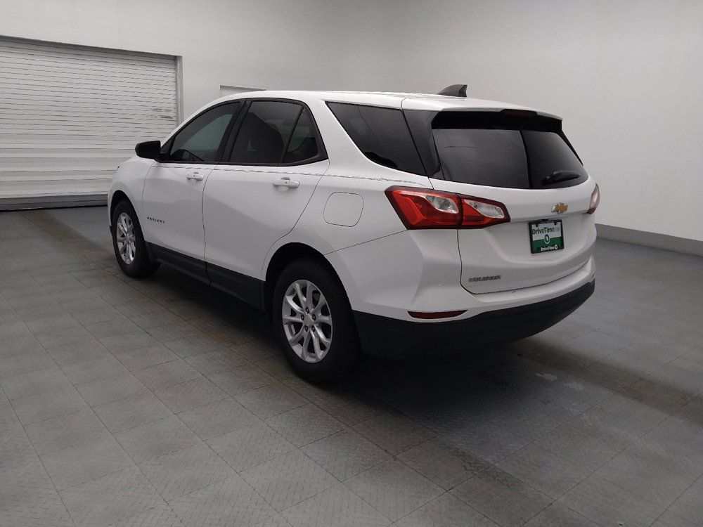 Used 2019 Chevrolet Equinox LS w/ LS Convenience Package FWD image 3