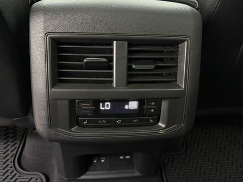 Used 2021 Volkswagen Atlas SEL Premium w/ MDO Package (Bench Seat) AWD/4WD image 33