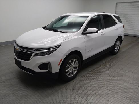 Used 2023 Chevrolet Equinox LT AWD/4WD image 2
