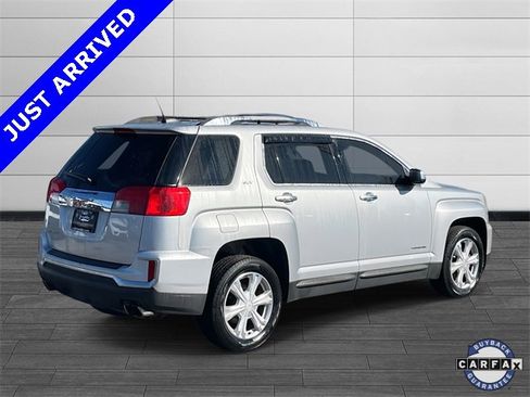 Used 2016 GMC Terrain SLT image 3