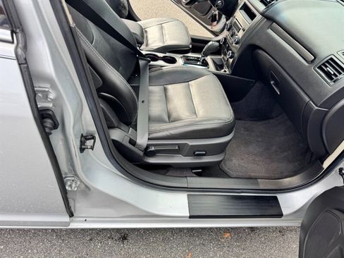 Used 2010 Ford Fusion SEL image 42