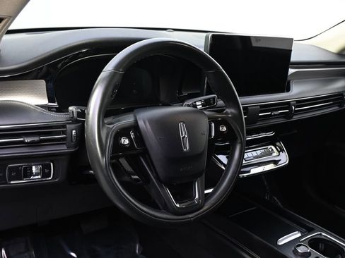 Certified 2023 Lincoln Corsair Reserve AWD/4WD image 11
