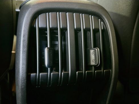Used 2025 Hyundai Kona SEL FWD image 26