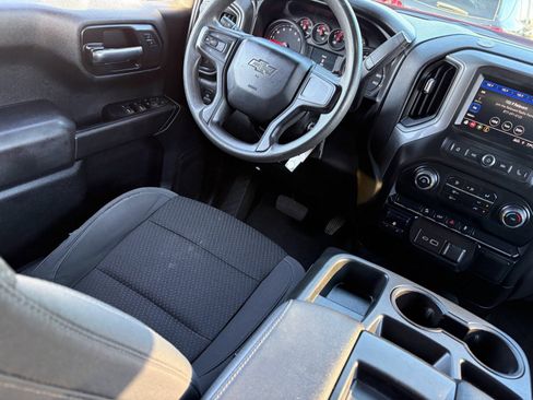 Certified 2021 Chevrolet Silverado 1500 Custom Trail Boss w/ LPO, Dark Essentials Package AWD/4WD image 15