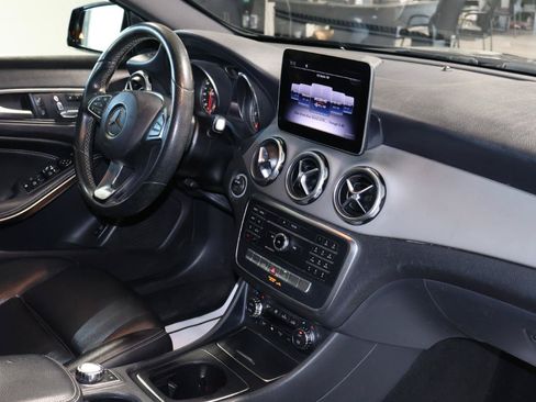 Used 2018 Mercedes-Benz GLA 250 image 22
