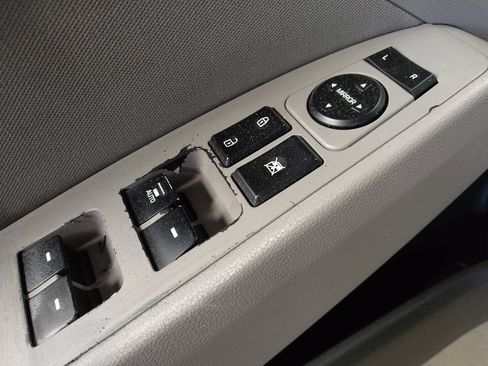 Used 2019 Hyundai Elantra Value Edition image 27