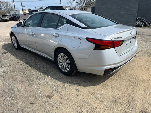 Used 2023 Nissan Altima 2.5 S image 6