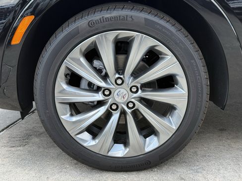 New 2026 Buick Envista Sport Touring FWD image 9