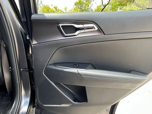 Used 2026 Kia Sportage SX image 44