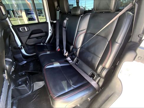 Used 2024 Jeep Gladiator Rubicon image 35