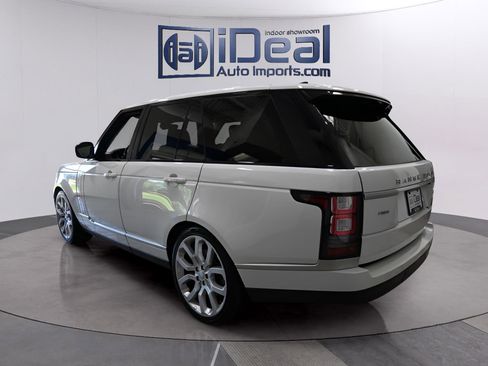 Used 2017 Land Rover Range Rover HSE AWD/4WD image 3