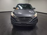 Used 2017 Hyundai Tucson SE image 2