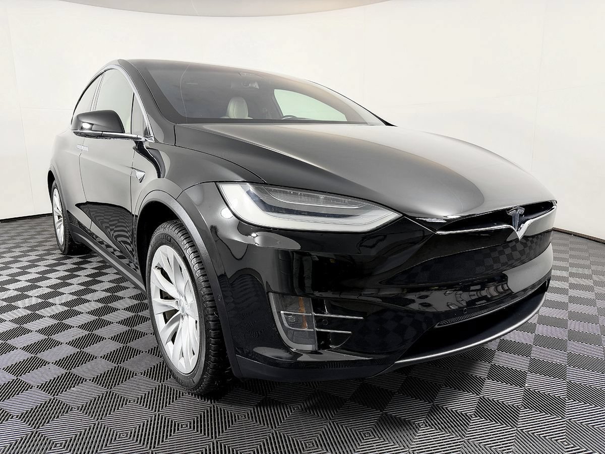 Used 2020 Tesla Model X Long Range AWD/4WD image 5