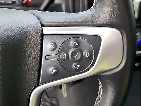 Used 2018 GMC Sierra 1500 SLE w/ SLE Value Package AWD/4WD image 18