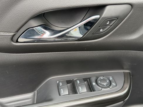 Used 2023 GMC Acadia SLT w/ Trailering Package AWD/4WD image 16