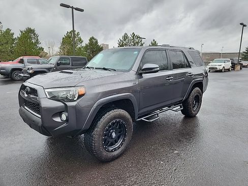 Used 2018 Toyota 4Runner TRD Off-Road Premium image 11